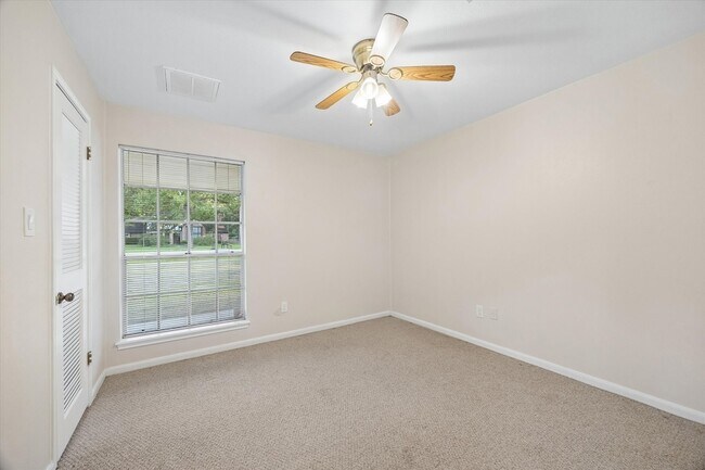 Building Photo - 1307 Southern Hills Rd