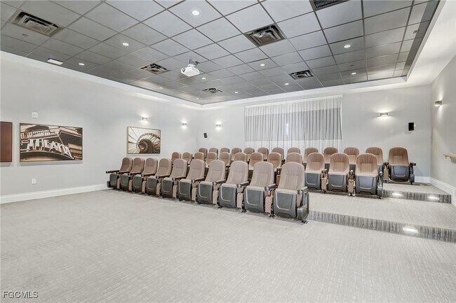 Building Photo - 12039 Hawthorn Lake Dr