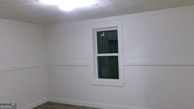 Building Photo - 17827 Hwy 129