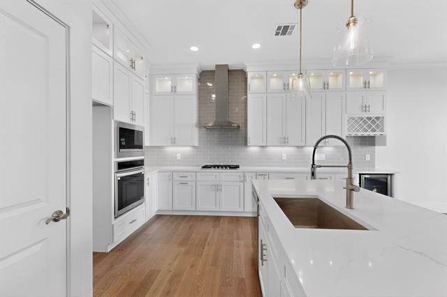 Building Photo - 7921 Renaissance Blvd