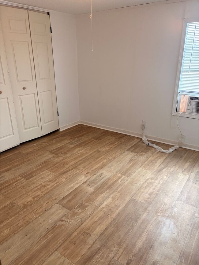 Building Photo - 1083 Pasture Branch Rd