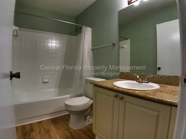 Building Photo - 2550 N Alafaya Trail