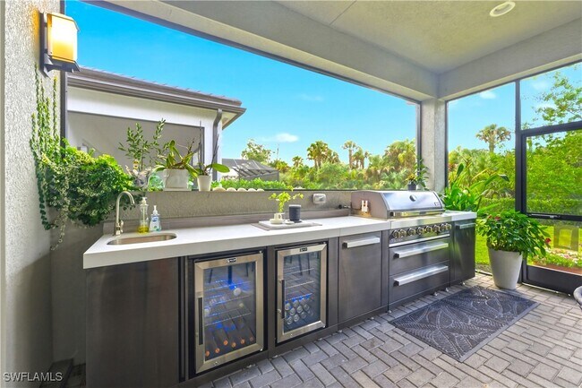 Building Photo - 11899 Gardenia Ave