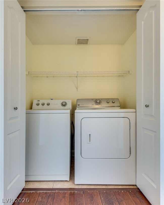 Building Photo - 5055 W Hacienda Ave