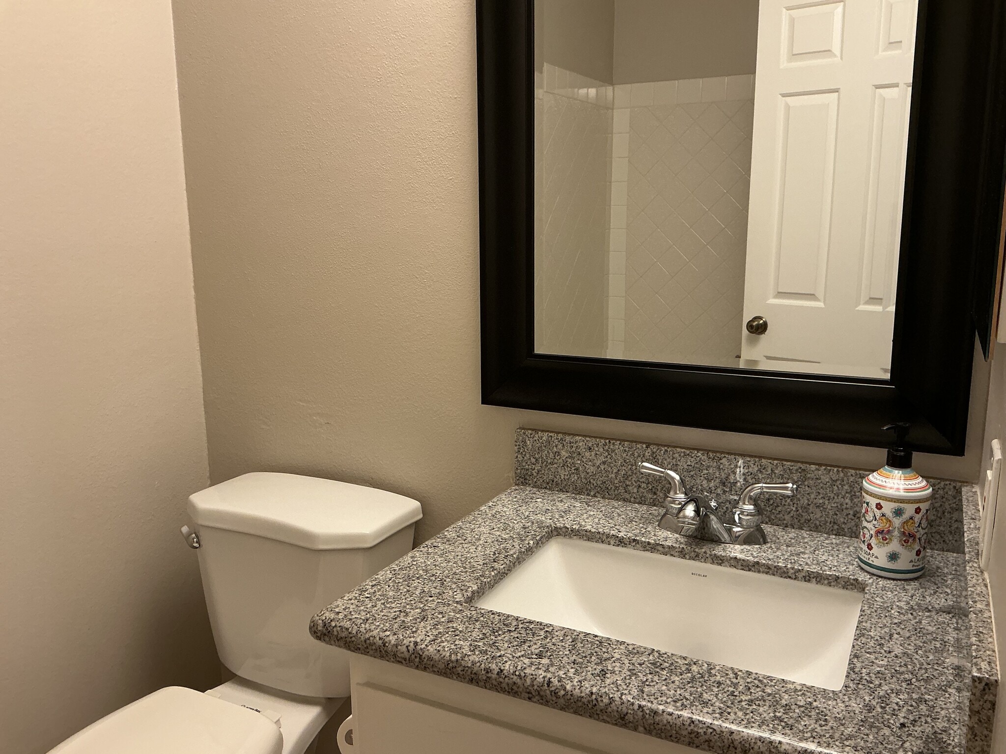 Granite upgrade guest bath - 21650 Burbank Blvd