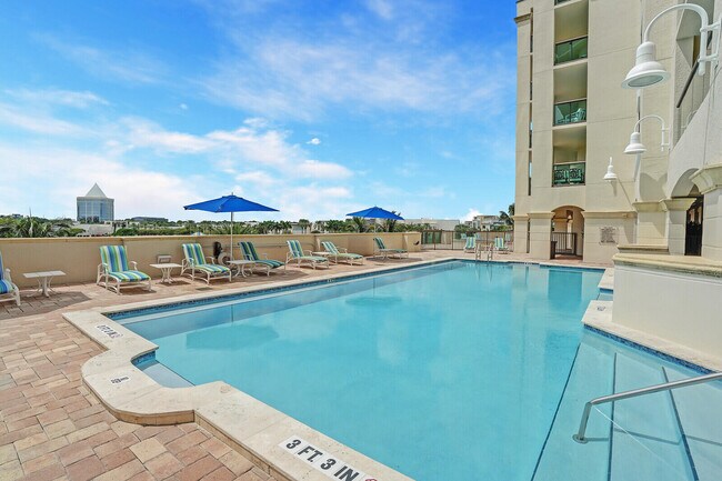 Building Photo - 3630 Gardens 901c Pky