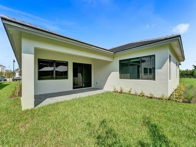 Building Photo - 5736 SW 104th Terrace