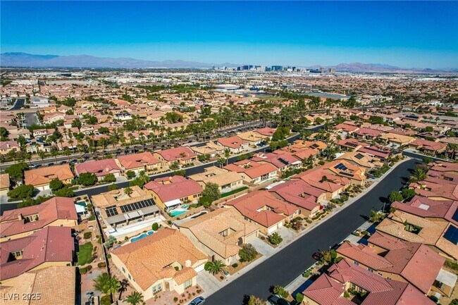 Building Photo - 7232 Frontier Hills Ave