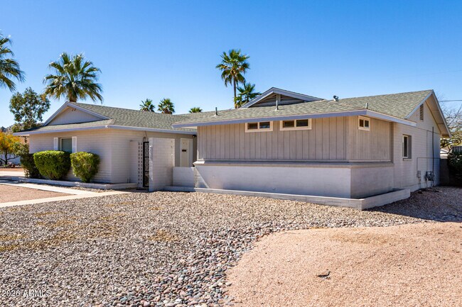 Building Photo - 9832 N 29th St