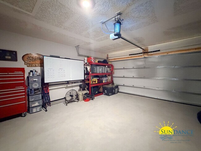 Building Photo - 5578 Silverbell Dr