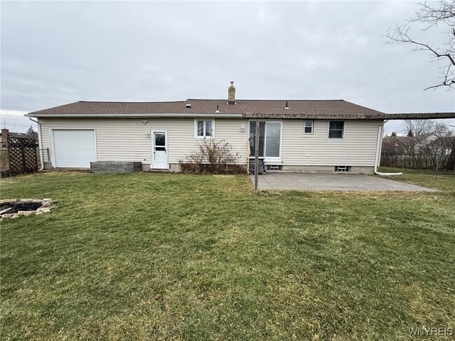 Building Photo - 6 Towerwood Rd