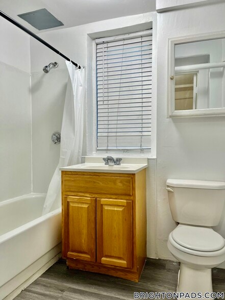 Building Photo - 7 Mt Hood Rd