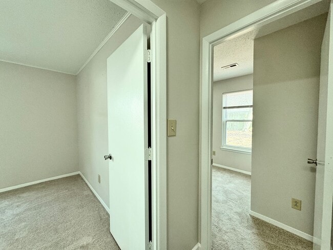 Building Photo - Updated & Ready 02-02-26! Adorable 3-Bedroom Ranch 4 Miles to Dam Neck Base & Oceana - HUGE Fence...