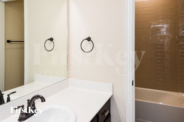 Building Photo - 1403 Derby Dr