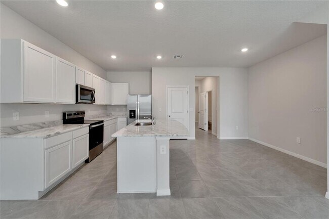 Building Photo - 17637 Crescent Moon Lp