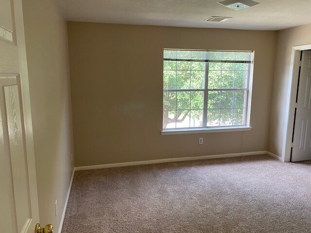 Building Photo - 6710 Hayman Dr