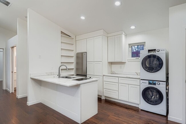 Building Photo - Centrally Located Stylish Boulder ADU with Natural Light & Convenience