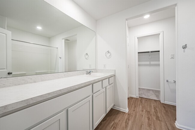 Building Photo - 9123 Estes Lks Dr