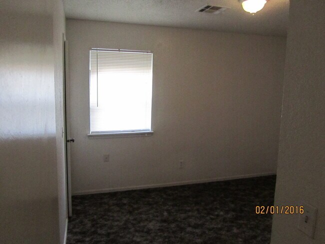 Building Photo - 2720 SW 74th St