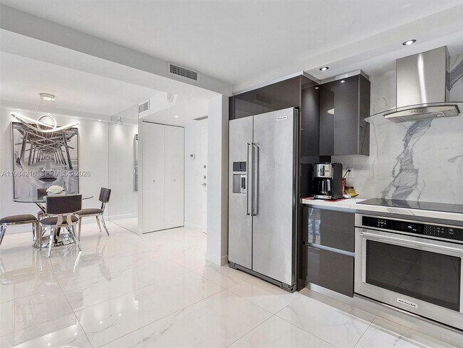 Building Photo - 251 174th St