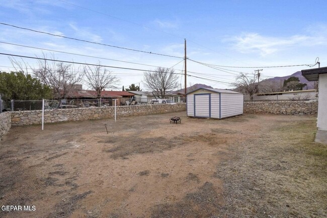 Building Photo - 5316 Saxon Dr