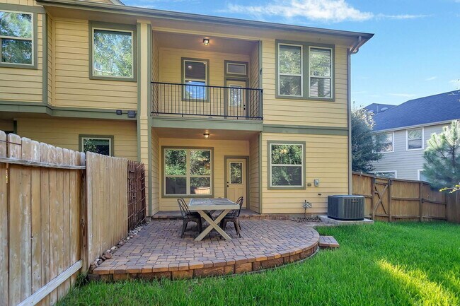 Building Photo - 222 Cheswood Forest Pl