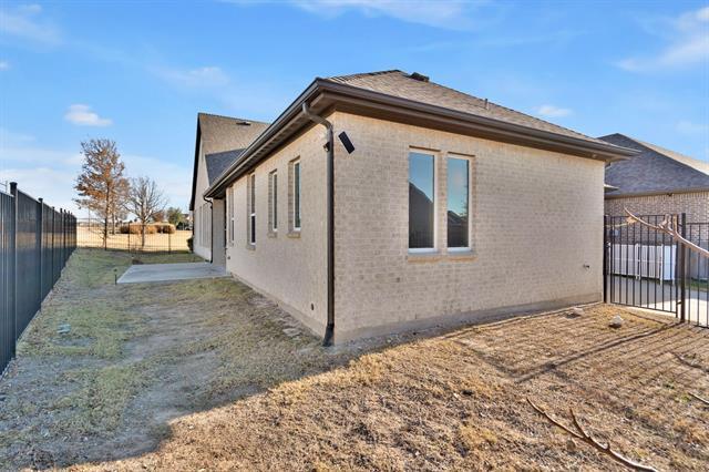 Building Photo - 7201 Avondale Dr