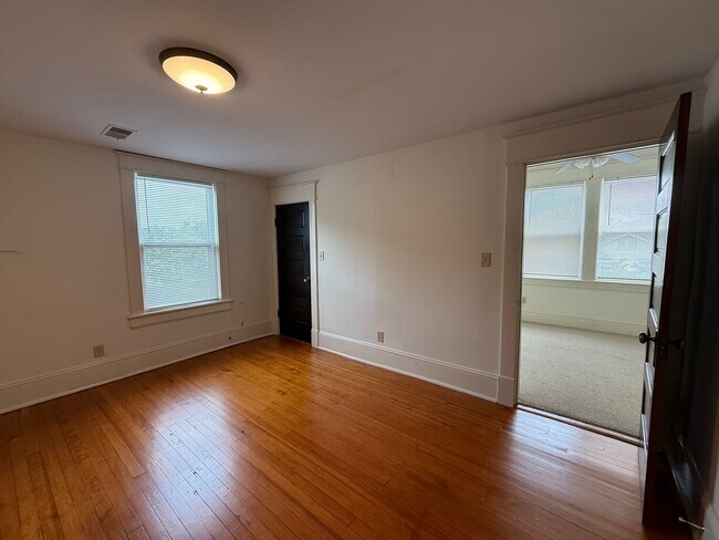 Building Photo - 2147-2149 Berkley Ave SW