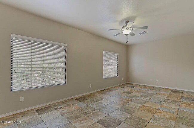 Building Photo - 5501 N Stanton St