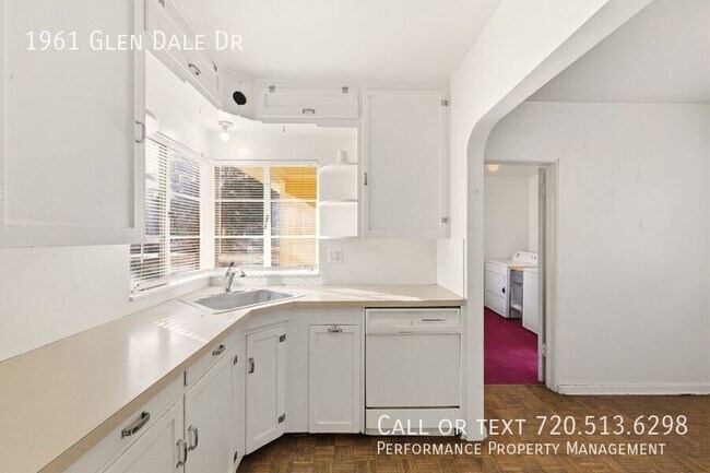 Building Photo - 1961 Glen Dale Dr