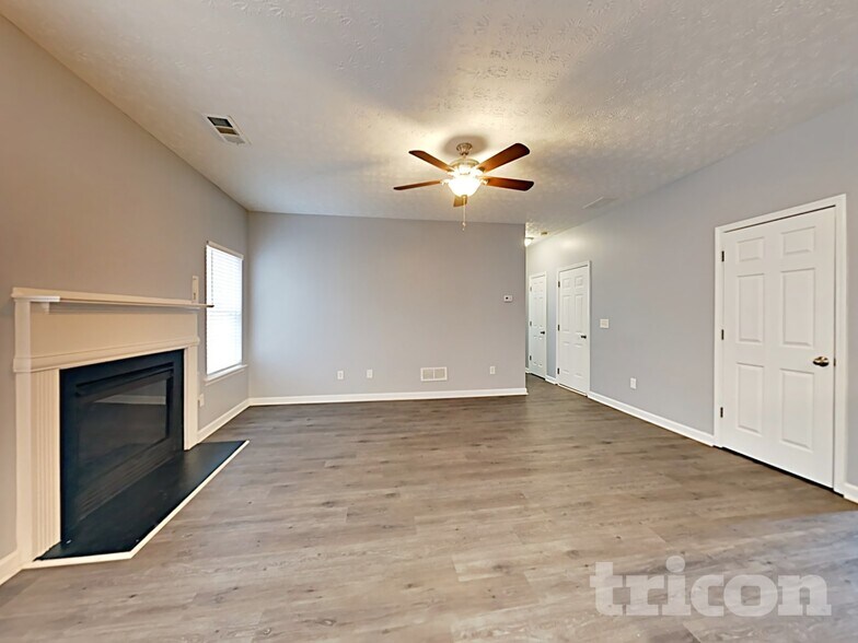 Building Photo - 422 Norton Xing