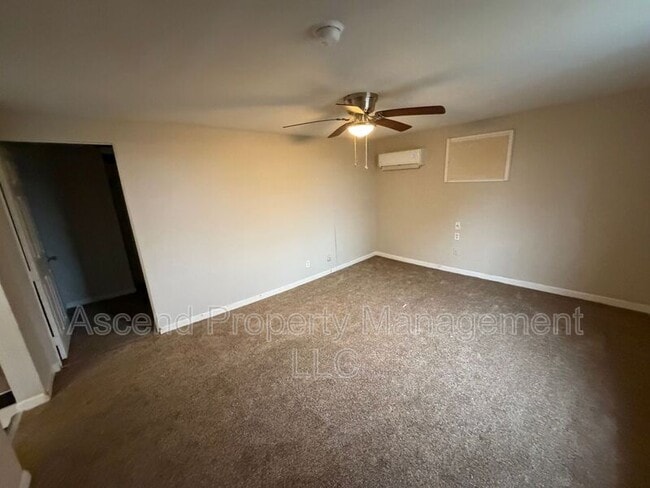 Building Photo - 2111 Chamberlain Ave.