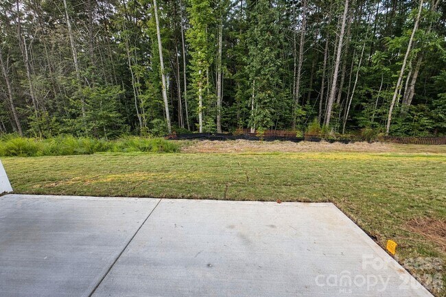 Building Photo - 7870 Iron Rd