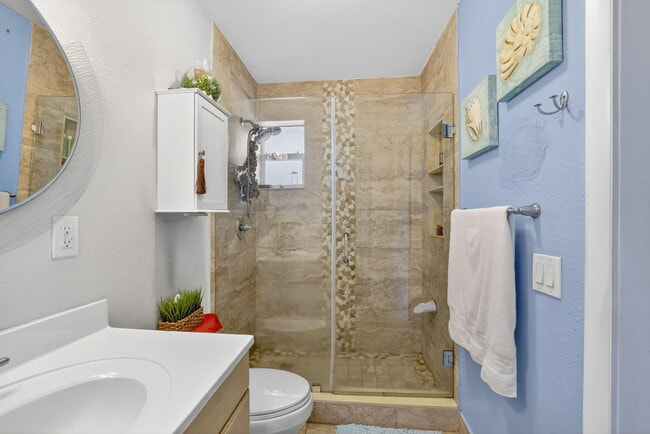 Building Photo - 3207 Marine Dr