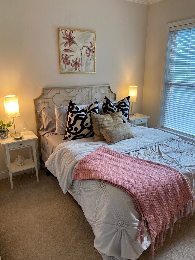 One of the two bedrooms in the front of the home. Lots of natural light. - 3406 Margrave Rd