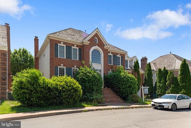 Building Photo - 2113 Arrowleaf Dr
