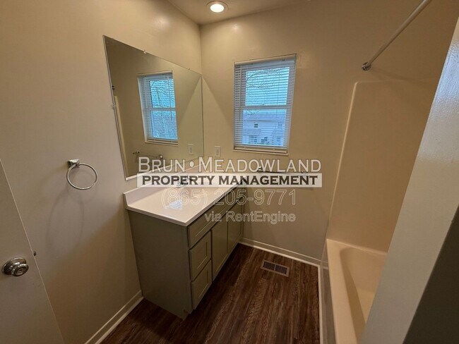 Building Photo - 2023 Belle Terra Rd