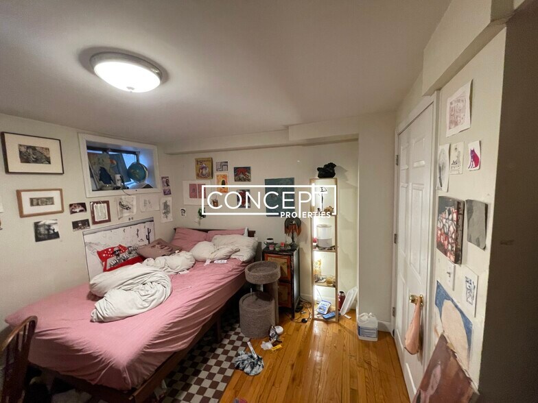 Building Photo - 1426 Commonwealth Ave