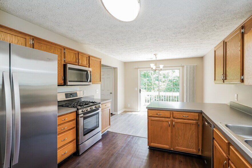 Building Photo - 3505 Glenfalls Dr