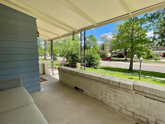 Building Photo - 4 Bedroom - PRE-LEASE FOR JUNE