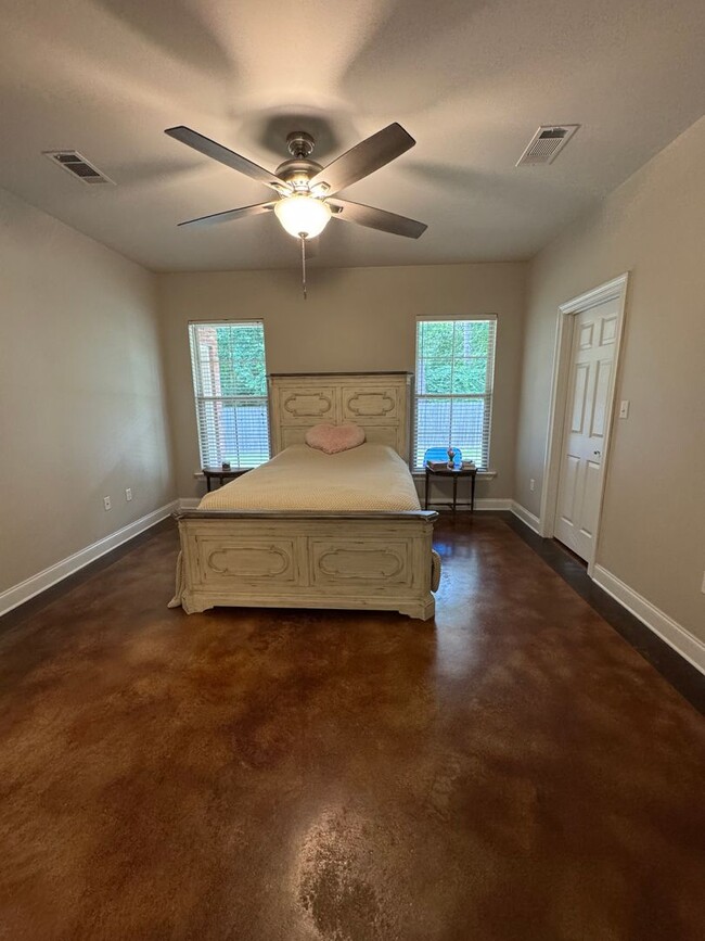 Building Photo - 3BD2BA House for Lease in Ponchatoula - Ma...