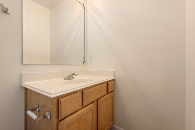 Building Photo - 5063 Akumal Calle