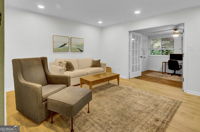 Building Photo - 12 Vista Square NW