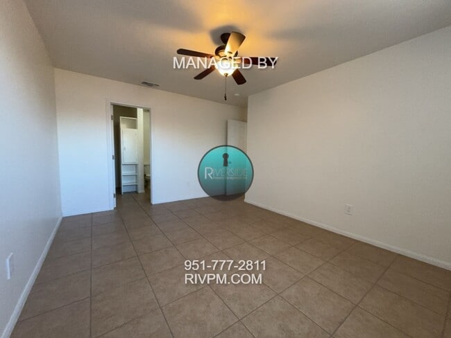 Building Photo - CHARMING 2-BEDROOM CONDO FOR RENT IN RIVER...