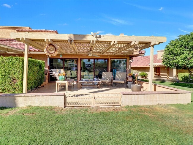 Building Photo - 77897 Woodhaven Dr S