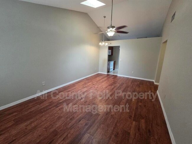 Building Photo - 320 Eron Way
