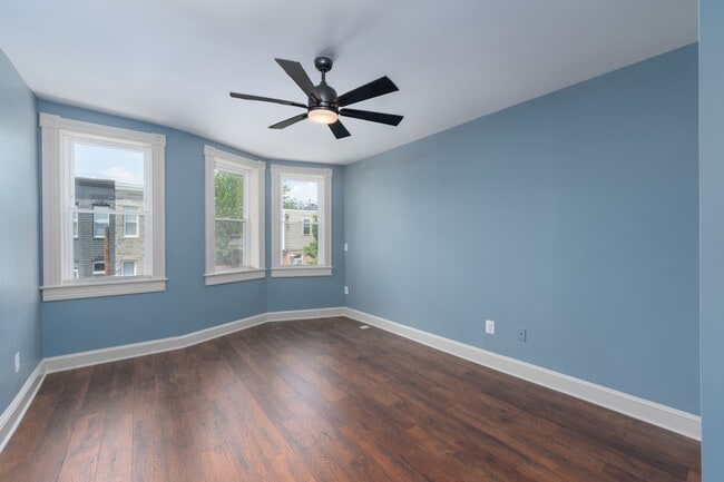 Building Photo - 3-Bedroom, 1.5 Bathroom Townhouse in Heart of Hampden