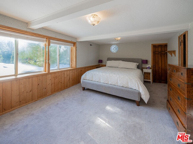 Building Photo - 233 Corona Cir