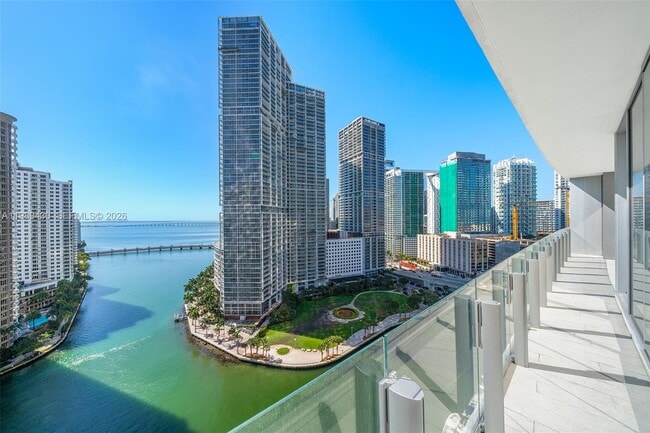 Building Photo - 300 Biscayne Blvd Way
