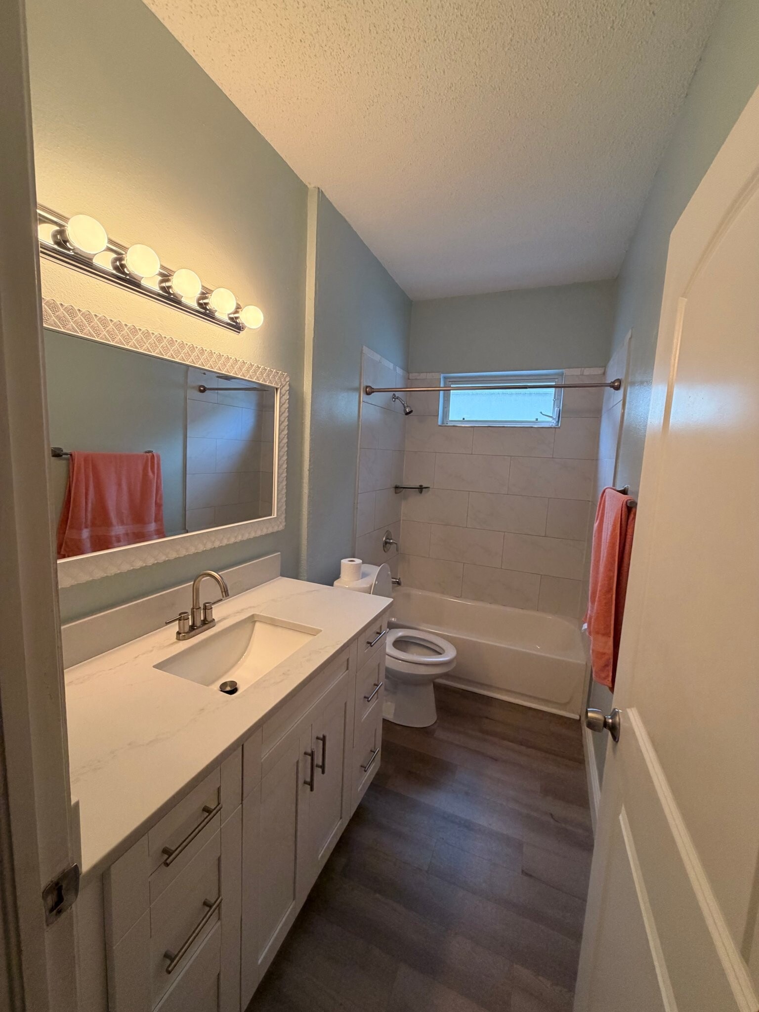 Building Photo - 704 Grand Canyon Dr